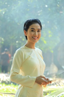 DIỄN VIÊN QUỲNH LAM TRONG PHIM CON GÁI CHỊ HẰNG