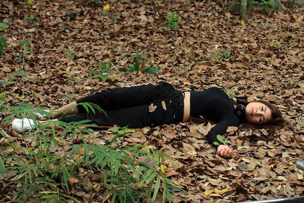 DIỄN VIÊN THÚY DIỂM VÀ LƯƠNG THẾ THÀNH TRONG PHIM KHÔNG CẦN SOÁI CA